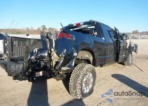 2021 Ford F-250 Platinum z USA, uszkodzony, nr VIN 1FT7W2BT0MEC26094